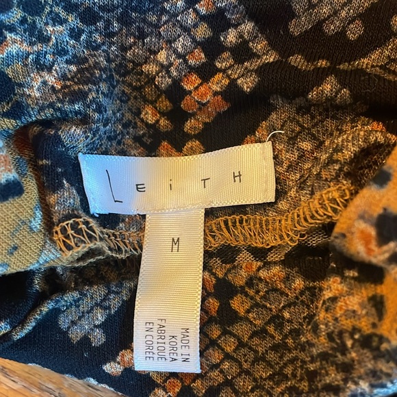 Leith Python Print Mock Turtle M - Picture 6 of 7